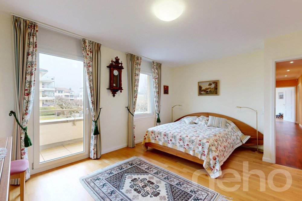Appartement 7.5 pièces à acheter à Mont-sur-Rolle - image 1/12