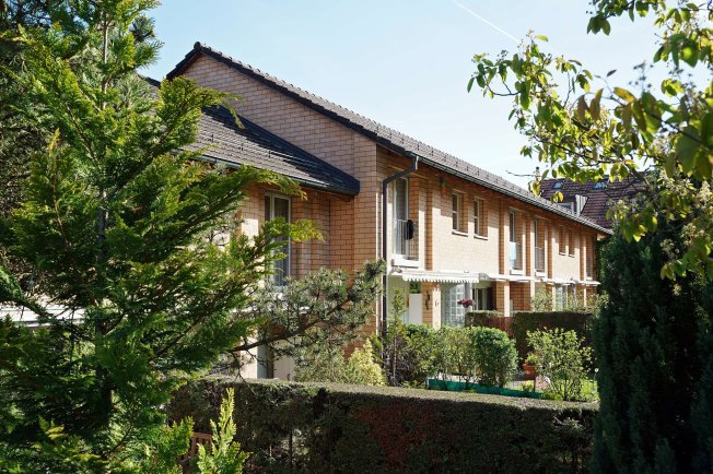 null rooms Car park, garage for rent in Oberwil BL - image 1/1