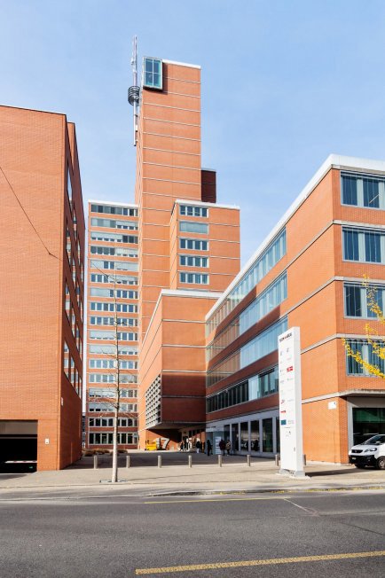 null rooms Office & Commercial for rent in Winterthour - image 1/1