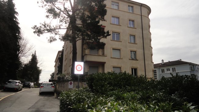 Parcheggio, garage di null locali in affitto a Losanna - immagine 1/1