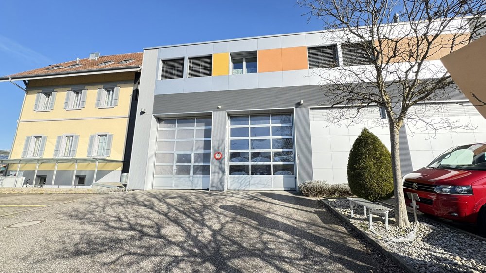 Ufficio & Commercio di null locali in affitto a Utzenstorf - immagine 1/13
