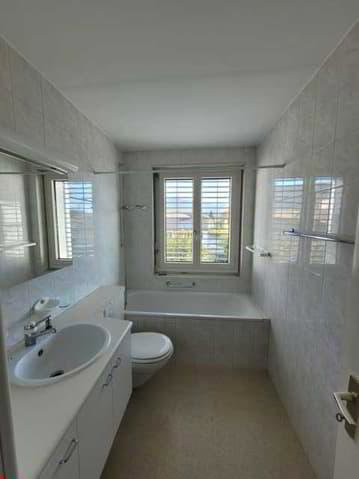 3 Zimmer Wohnung zu vermieten in Delsberg - Bild 1/8