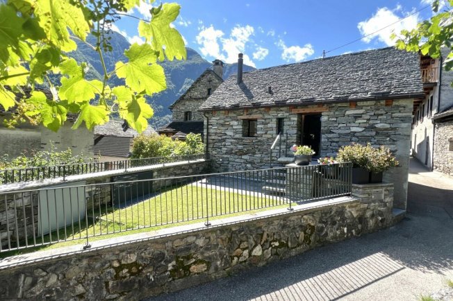 Maison 3 pièces à acheter à Someo - image 1/1