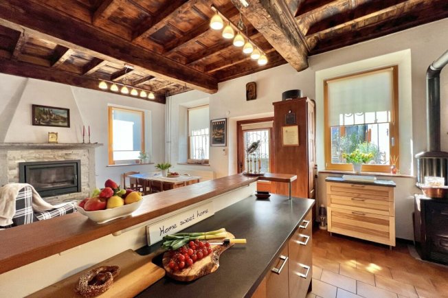 6 rooms House to buy in Brissago - image 1/1