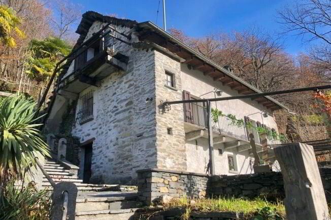 4 Zimmer Haus zum verkaufen in Aurigeno - Bild 1/1