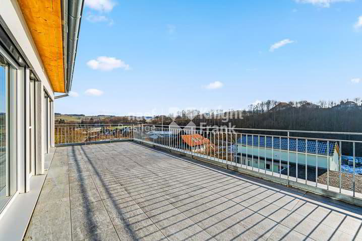 7 rooms House to buy in St. Ursen - image 1/12
