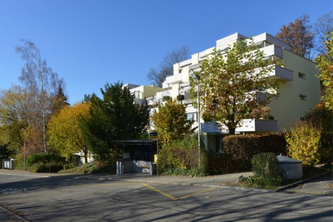null rooms Car park, garage for rent in Uitikon Waldegg - image 1/1
