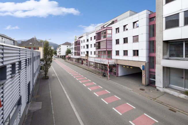 Parking, garage null pièces à louer à Moutier - image 1/1