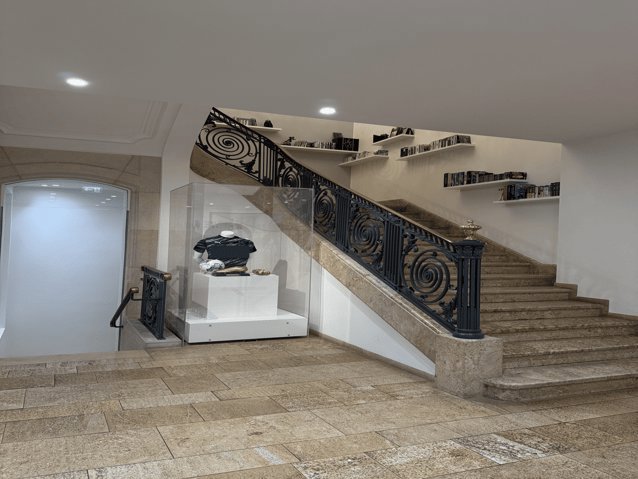 null rooms Office & Commercial for rent in Geneva - image 1/12