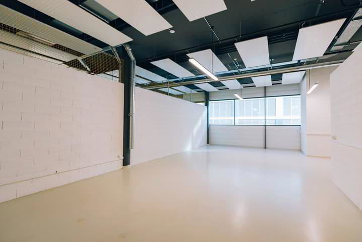 1 rooms Office & Commercial for rent in Plan-les-Ouates - image 1/2