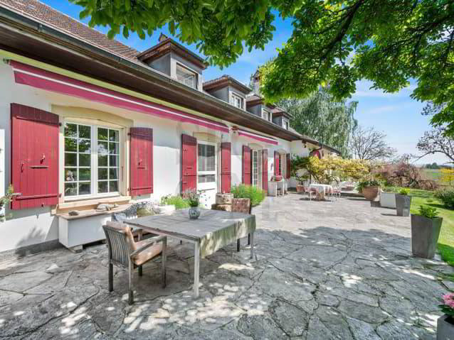 12.5 rooms House to buy in Vullierens - image 1/12