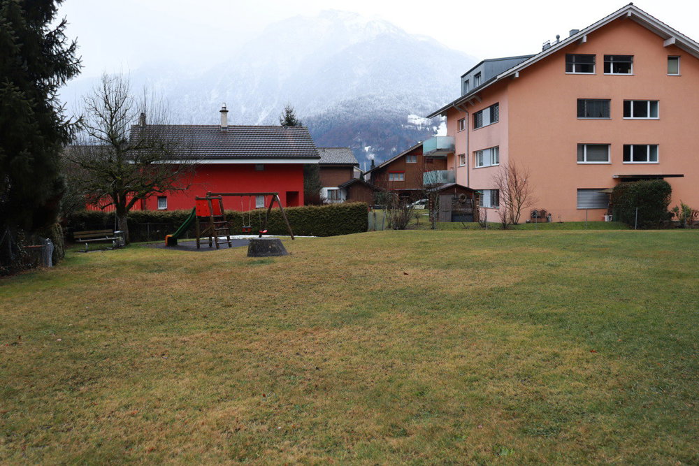 Appartamento di 3 locali in vendita a Interlaken - immagine 1/12
