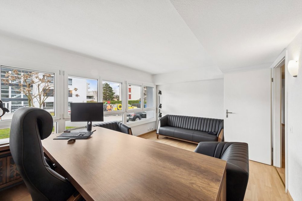Magnifiques bureaux idéalement situé à Ecublens - Mehr