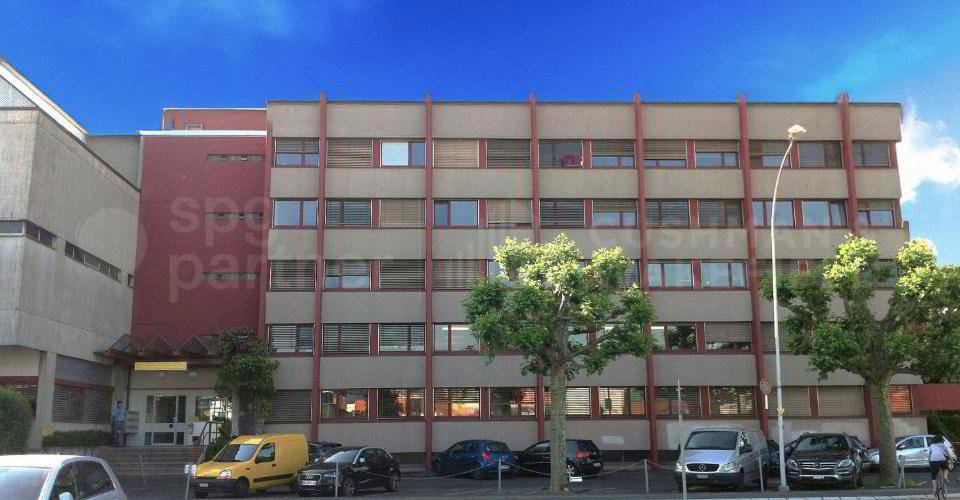 Bureau & Commerce null pièces à louer à Carouge GE - image 1/13