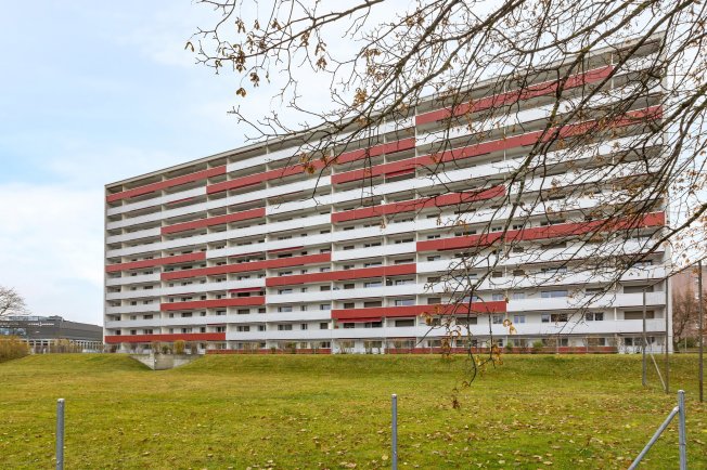 4 Zimmer Wohnung zu vermieten in La Chaux-de-Fonds - Bild 1/1