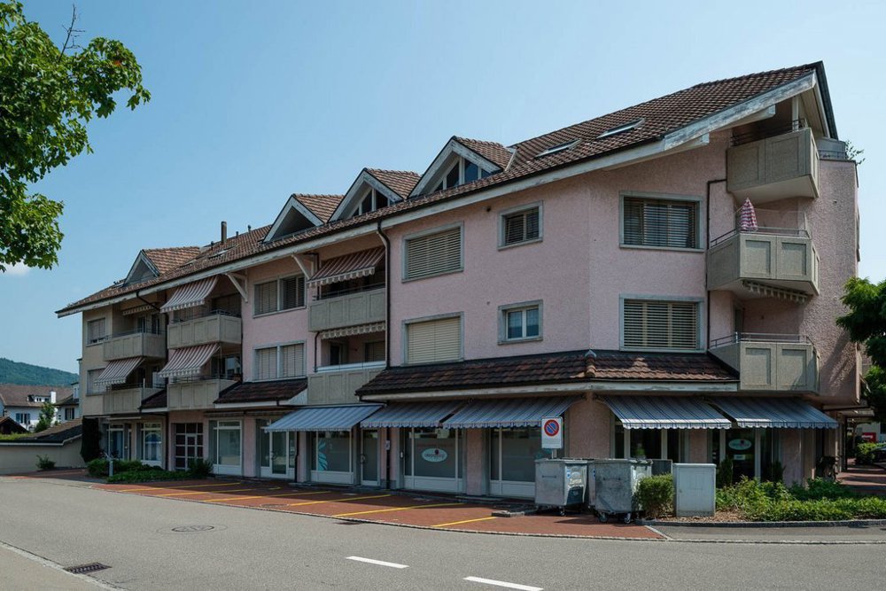 null rooms Car park, garage for rent in Rupperswil - image 1/2