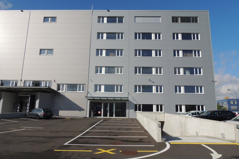 Bureau & Commerce null pièces à louer à Regensdorf - image 1/5