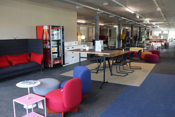 Bureau & Commerce null pièces à louer à Regensdorf - image 1/5