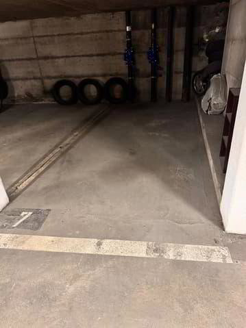 Parcheggio, garage di null locali in affitto a Ginevra - immagine 1/2
