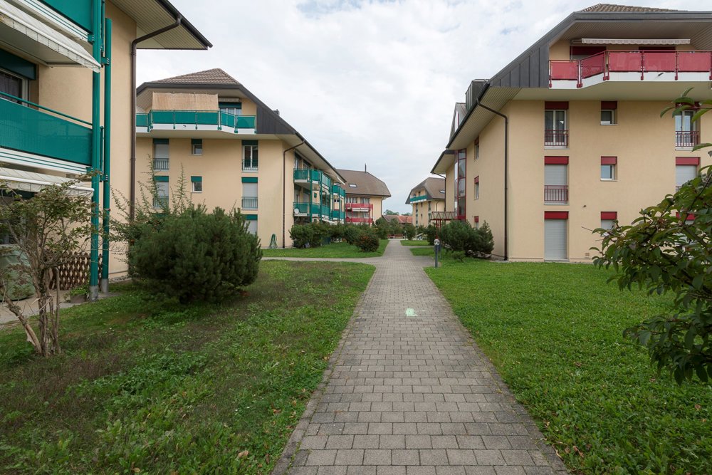 null Zimmer Parkplatz, Garage zu vermieten in Corcelles-près-Payerne - Bild 1/1