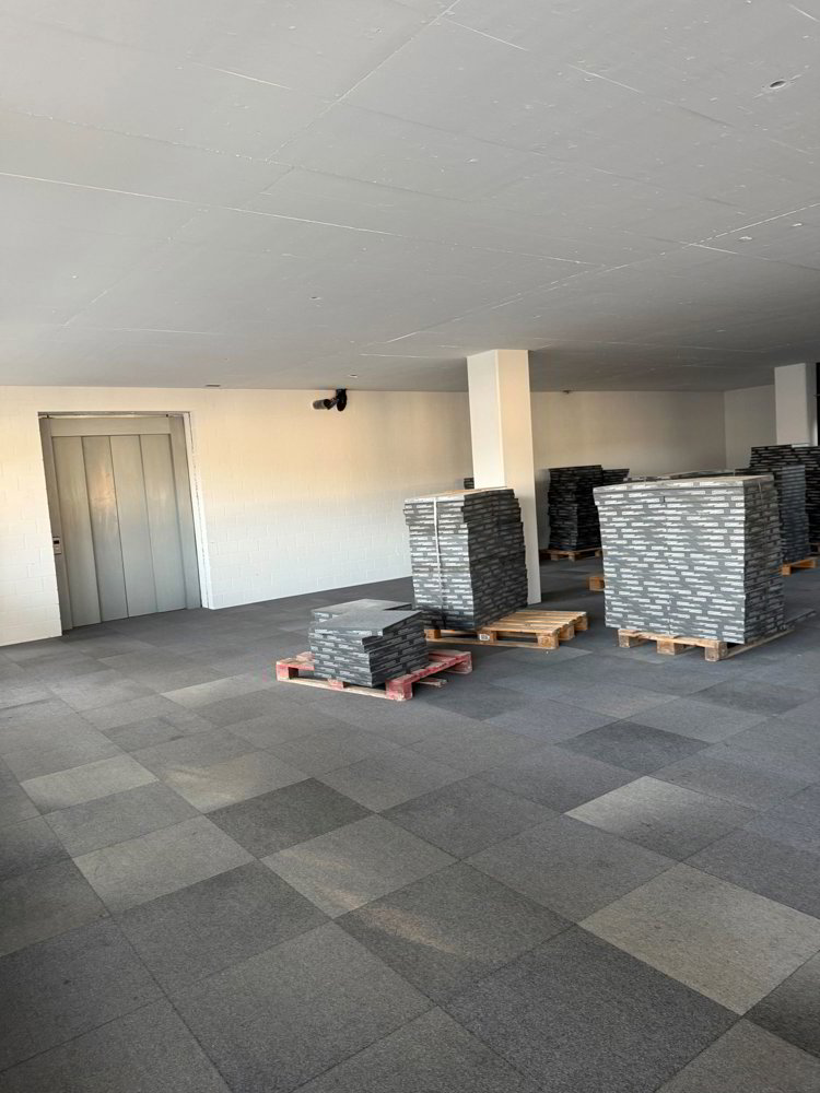 null Zimmer Büro zu vermieten in Baar - Bild 1/8