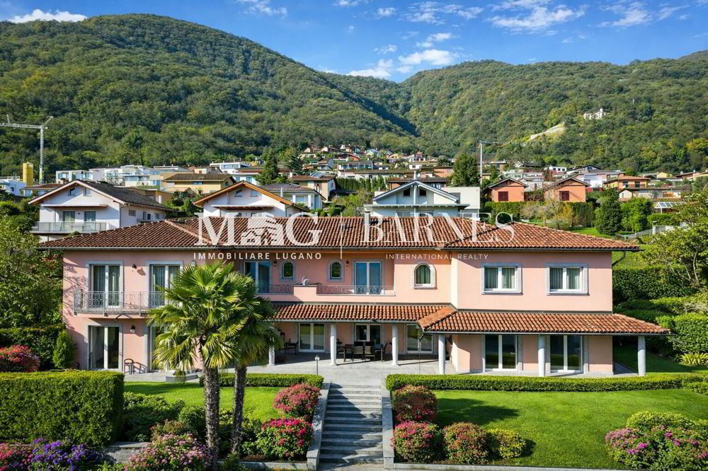 8 Zimmer Haus zum verkaufen in Manno - Bild 1/36