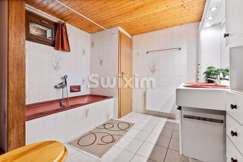10 rooms House to buy in Châtel-St-Denis - image 1/6