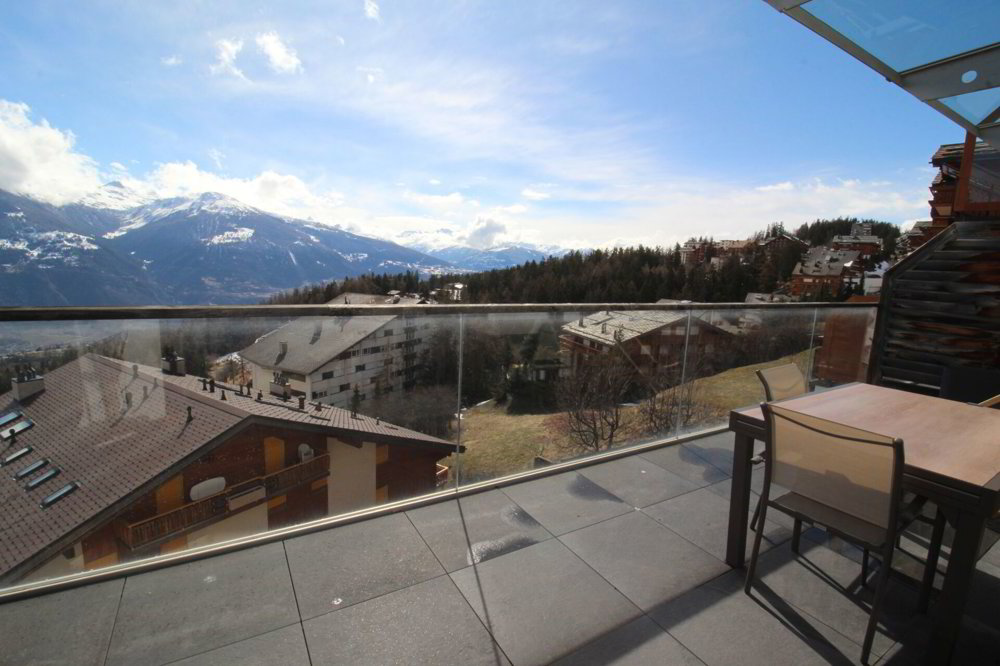 3.5 rooms Apartment to buy in Crans-Montana - image 1/9