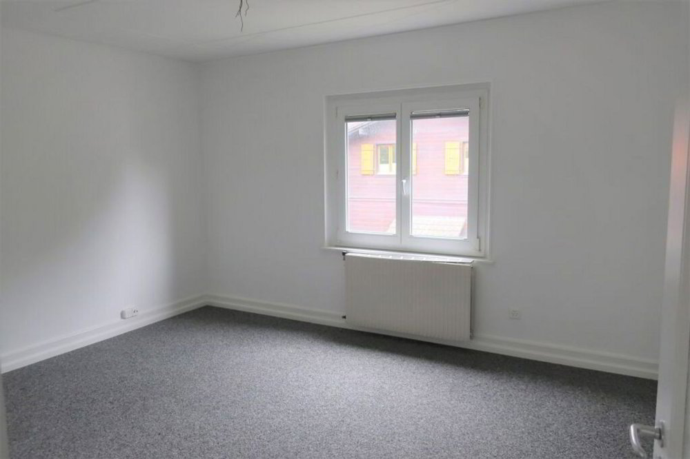Casa di 7 locali in vendita a Tramelan - immagine 1/13