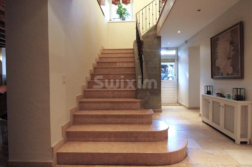 12 rooms House to buy in Geneva - image 1/3