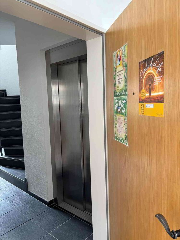 7.5 Zimmer Büro zu vermieten in Chur - Bild 1/10