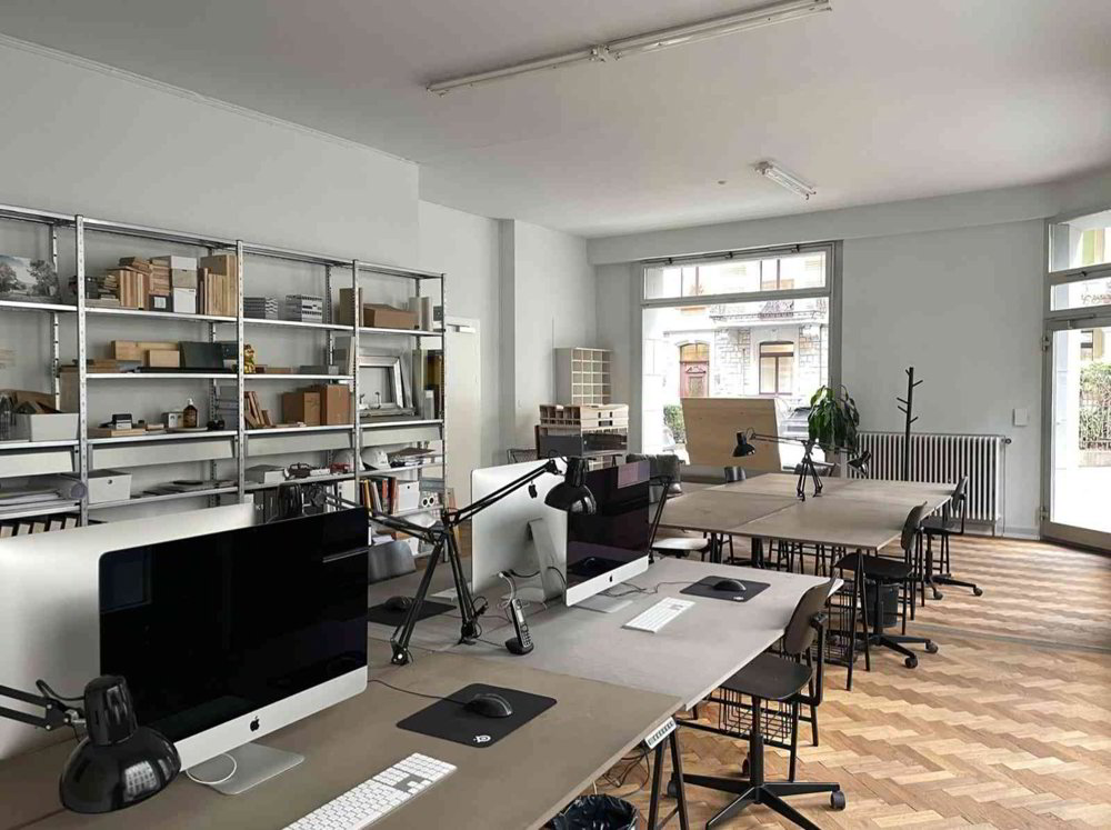 Bureau & Commerce 2 pièces à louer à Zurich - image 1/3