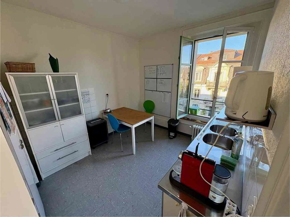 Bureau & Commerce 1 pièces à louer à Berna - image 1/7