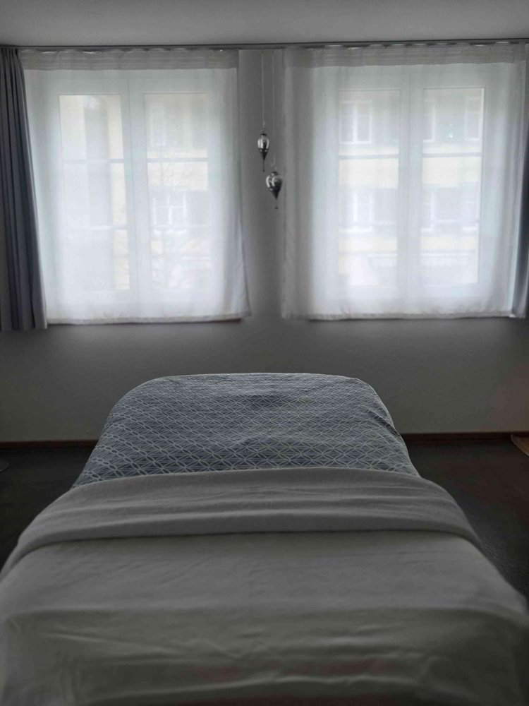 1.5 Zimmer Büro zu vermieten in Pfäffikon ZH - Bild 1/3