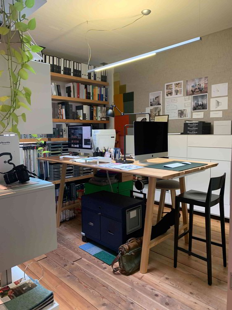 1 rooms Office & Commercial for rent in Zug - image 1/2