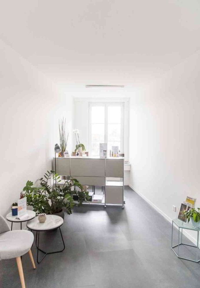 1 rooms Office & Commercial for rent in Winterthur - image 1/4
