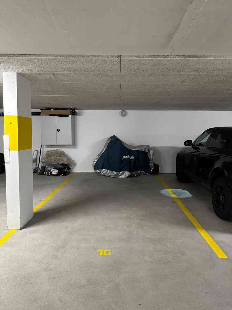 Parking, garage null pièces à louer à Gossau SG - image 1/2