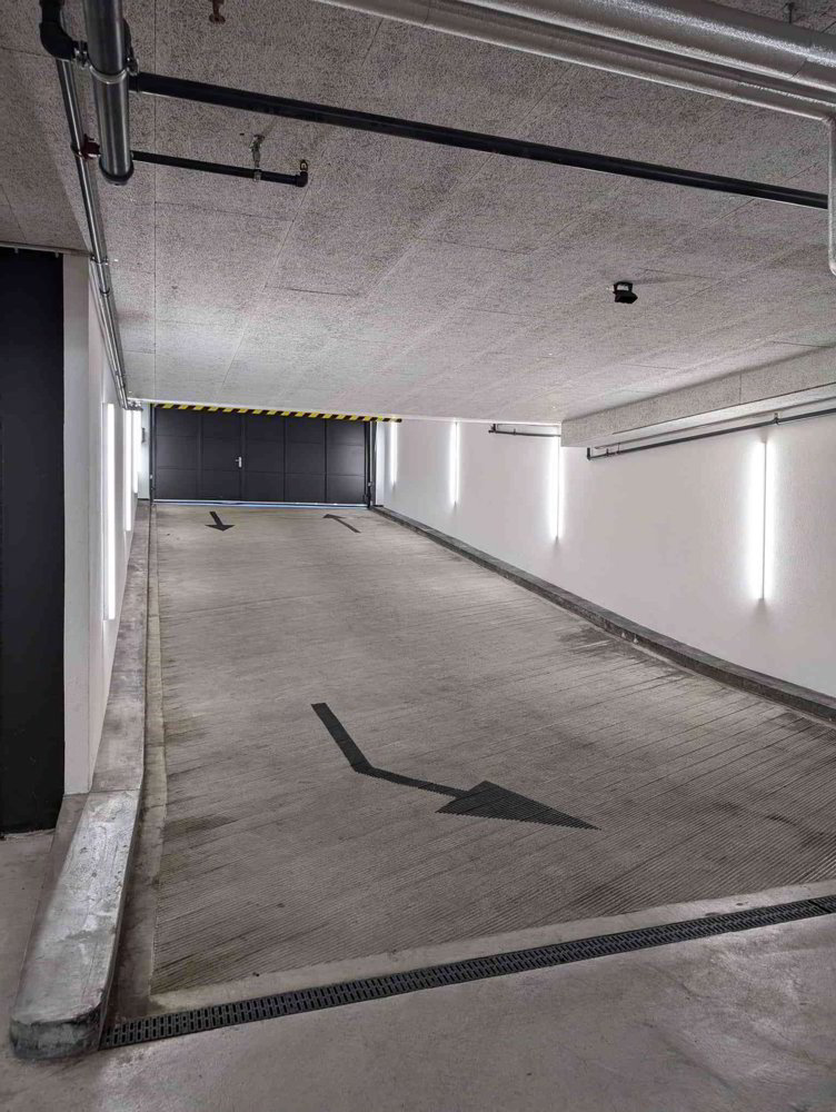 null Zimmer Parkplatz, Garage zu vermieten in Zürich - Bild 1/2