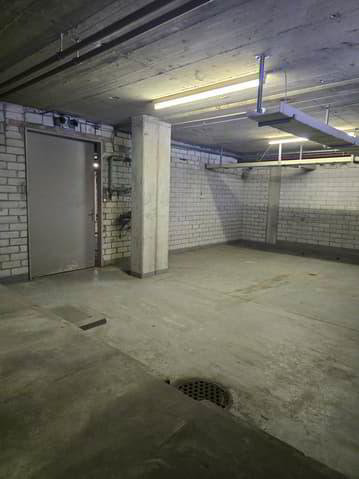 null rooms Office & Commercial for rent in Delémont - image 1/4