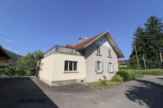 null rooms House to buy in Balsthal - image 1/1