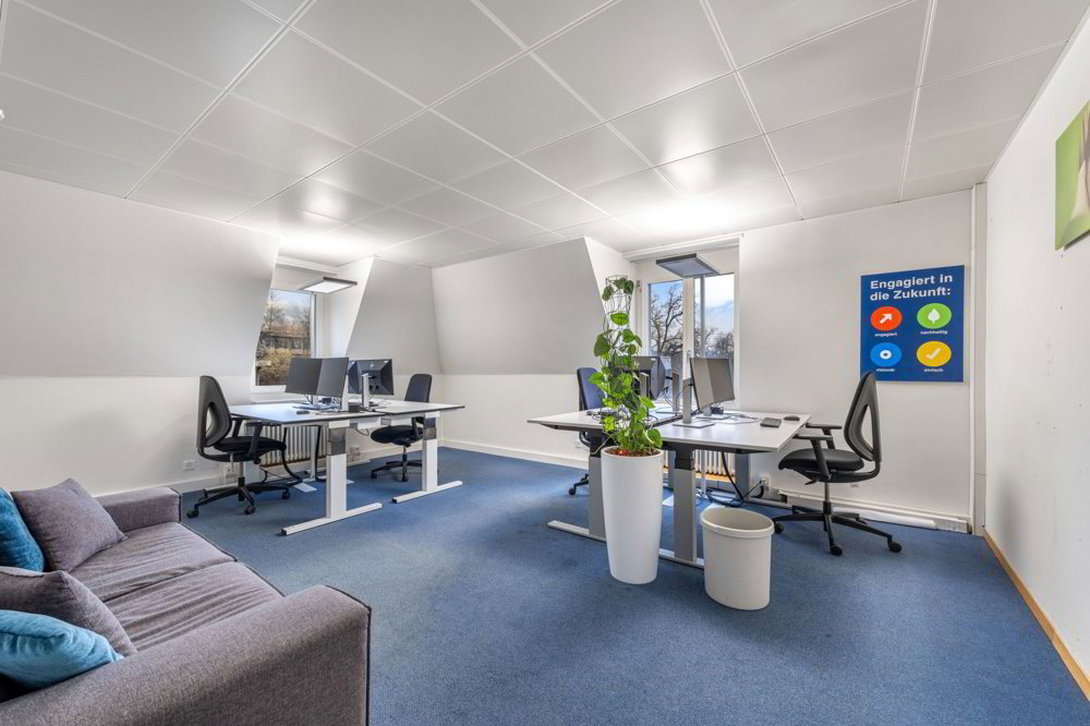 Bureau & Commerce null pièces à louer à Zürich - image 1/11