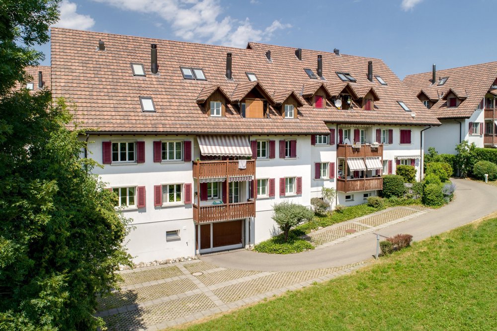 null Zimmer Parkplatz, Garage zu vermieten in Steinmaur - Bild 1/1