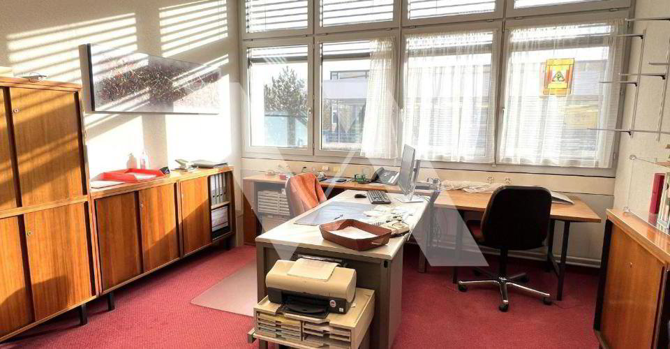Bureau & Commerce null pièces à louer à Nyon - image 1/8