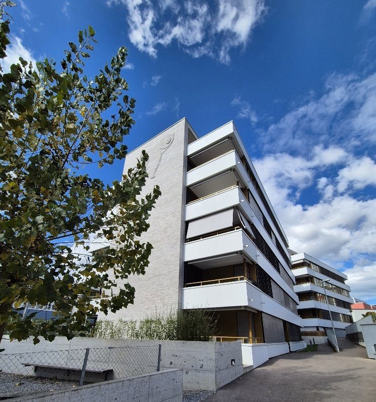 null rooms Car park, garage for rent in Wohlen AG - image 1/1