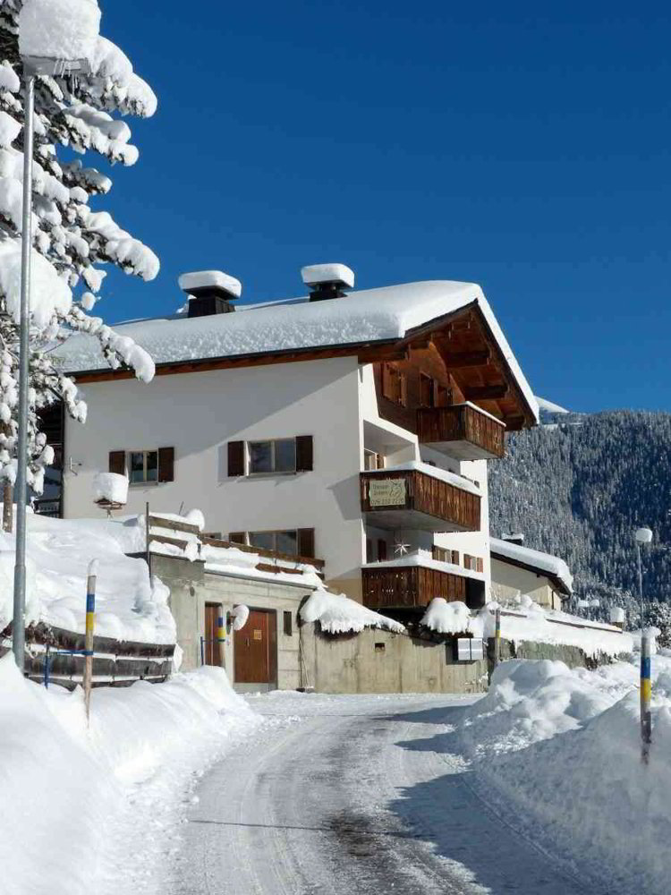 null Zimmer Haus zum verkaufen in Davos Wiesen - Bild 1/5
