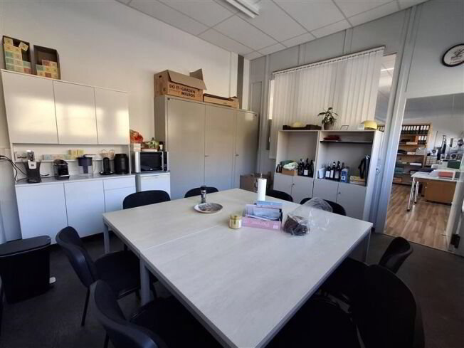 null rooms Office & Commercial for rent in Marly - image 1/1