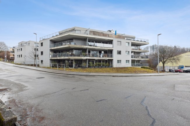 Appartamento di 2 locali in affitto a Herrenschwanden - immagine 1/1