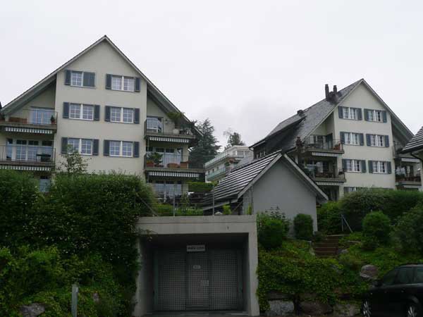 Parking, garage null pièces à louer à Erlenbach ZH - image 1/1