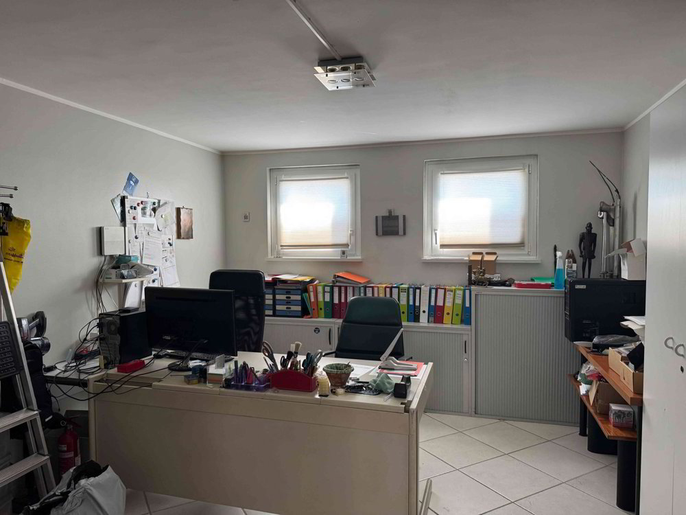 Bureau & Commerce null pièces à acheter à Bedano - image 1/13