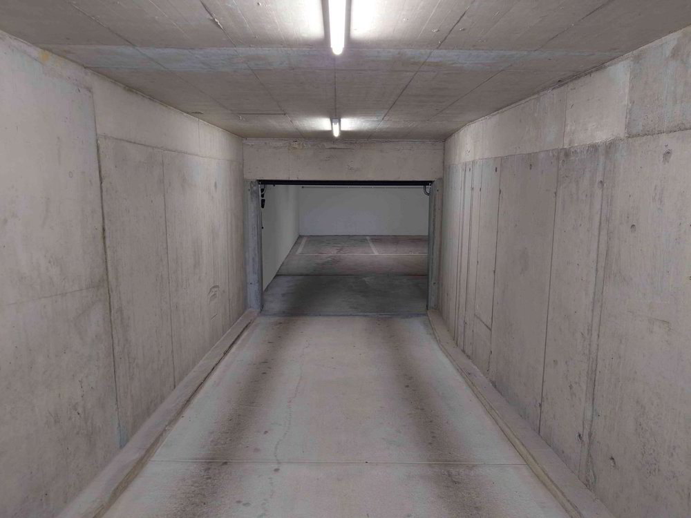 null rooms Car park, garage for rent in Zürich - image 1/7